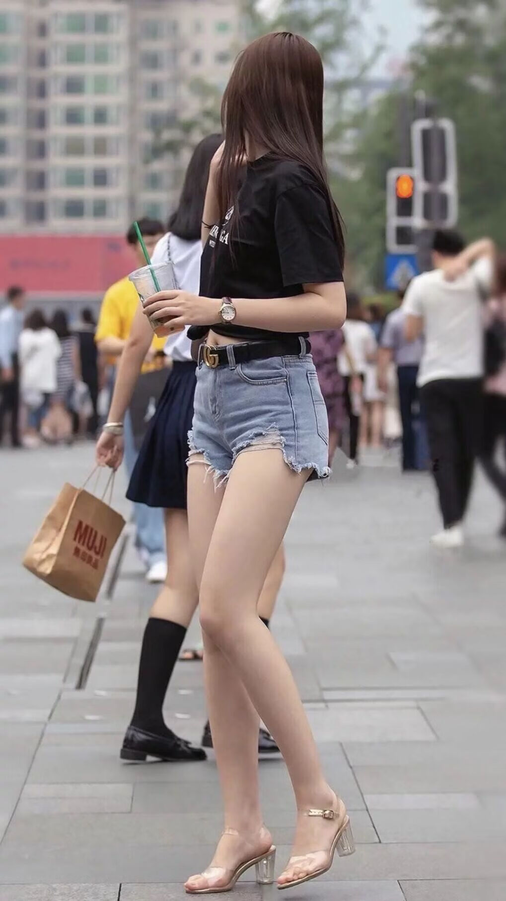 WE关键比赛逆转获胜，梁靖昆逆转比赛的关键