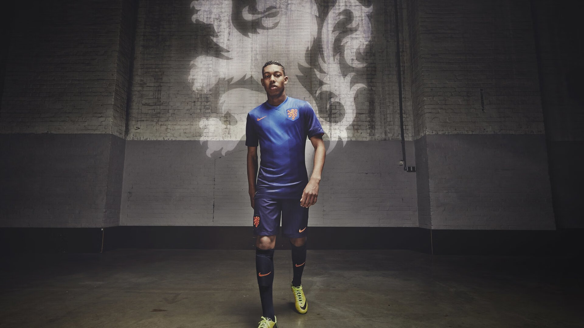 克莱·汤普森投篮远距离破纪录，三分线外无敌手，克莱汤普森投球